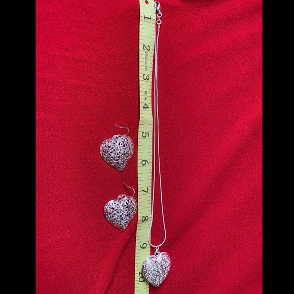 925 Sterling Silver Flowery Heart jewelry set - Picture 7 of 10